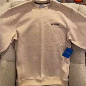 NEW WITH TAGS! Columbia Cemrew Neck Sweatshirt